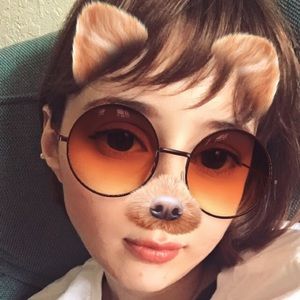 Meet your Posher, Cecilia